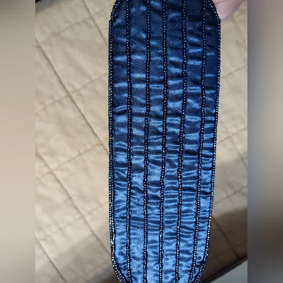 NWOT Sequin clutch - Picture 6 of 6